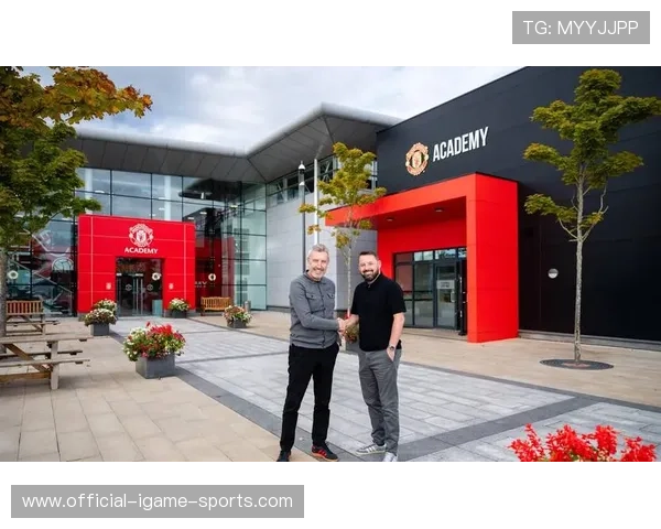 曼联确认将推动一项涵盖青训与一线的长期计划