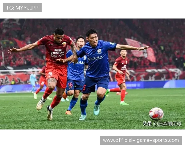 海港与申花竞争升温媒体期待巅峰对决，申花和海港比赛