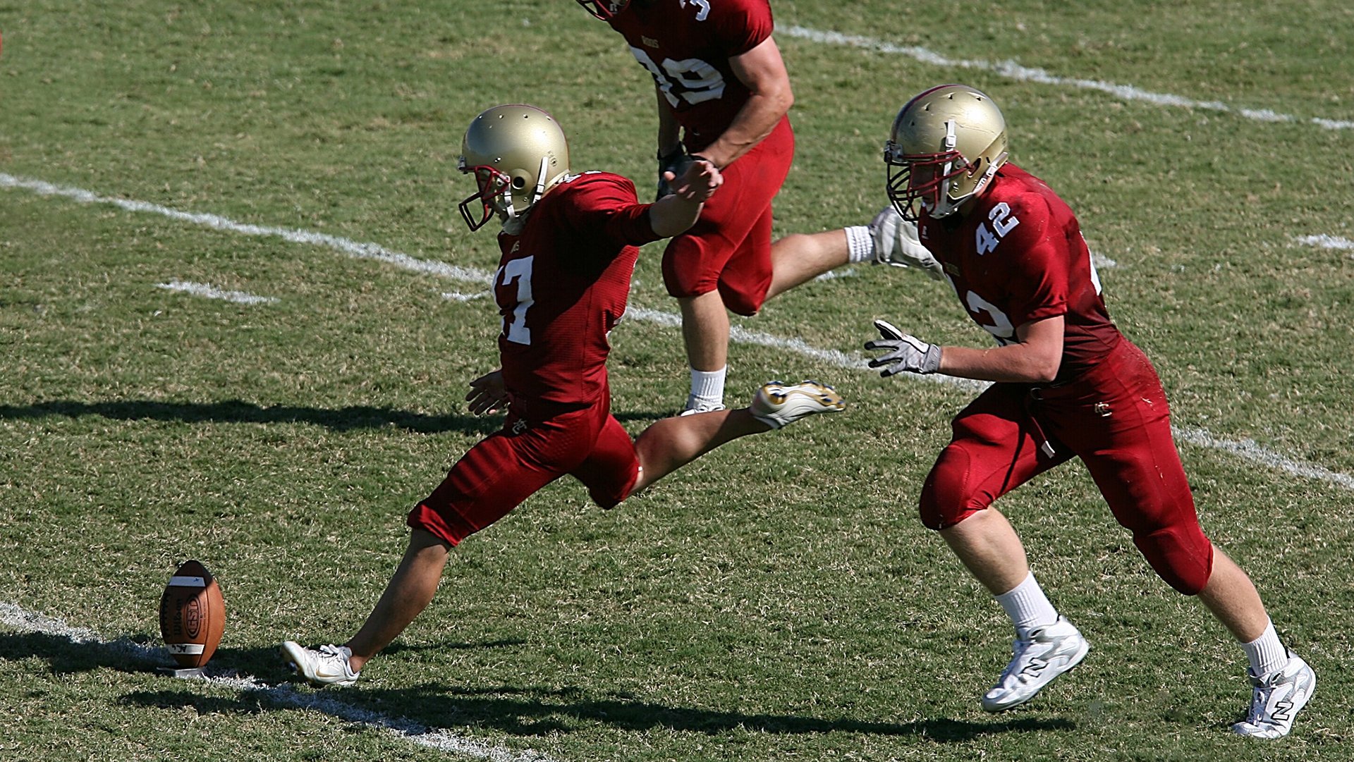 爱游戏在线登录入口-五大联赛是否正在减少高空球对抗场景，五大联赛是否正在减少高空球对抗场景